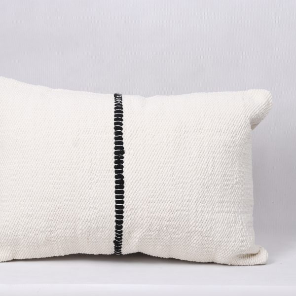 کوسن طرح دار تاپستری نخ پنبه خط مشکی